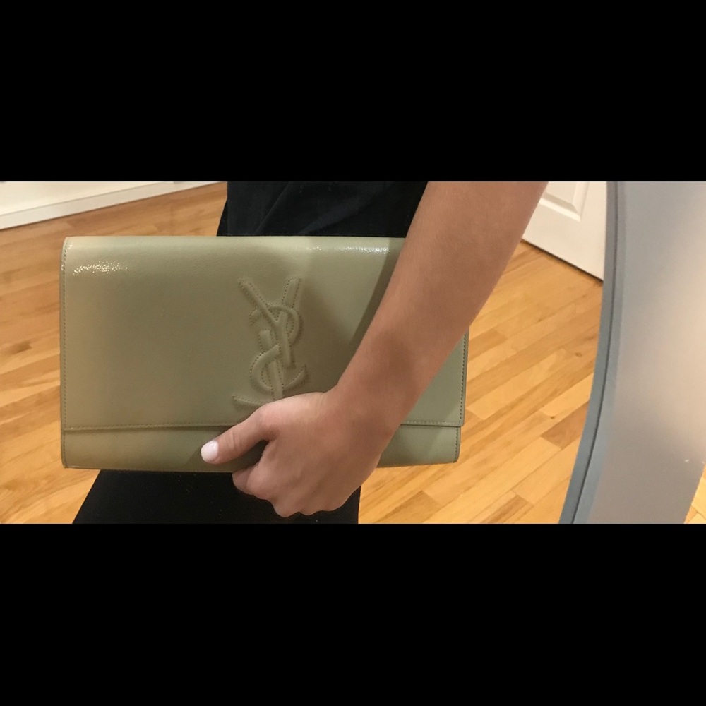 Yves Saint Laurent Beige Patent Leather Clutch - Picture 2 of 8